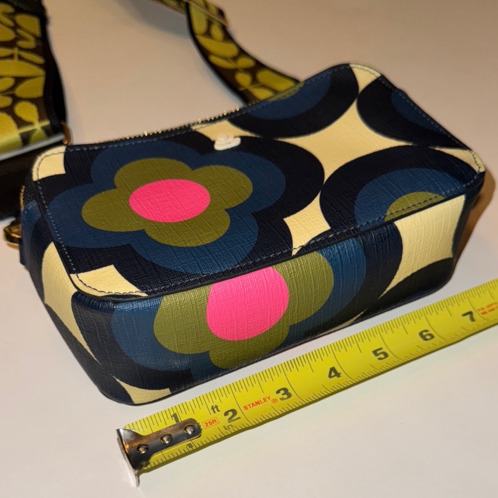 Orla Kiely Crossbody Floral Bag Purse EUC - Picture 7 of 7